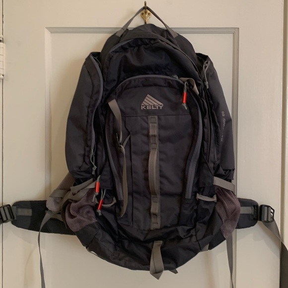 Kelty Bags Nwot Unisex Kelty Redwing 5 Sm Laptop Backpack Poshmark